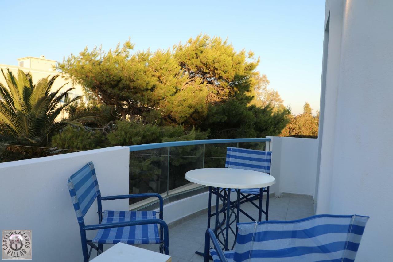 Located By The Sea One Beachfront Private Captain Lazaros Pool Villa With Loft In 750Sqm Spacious Private Plot-Jacuzzi-Sunrelax-Furnished Terace-Gazebo-Private Parking,Sleep 3 Adults And 2 Children, Just Steps From The Black Beach-Seaview Perissa  Exterior foto